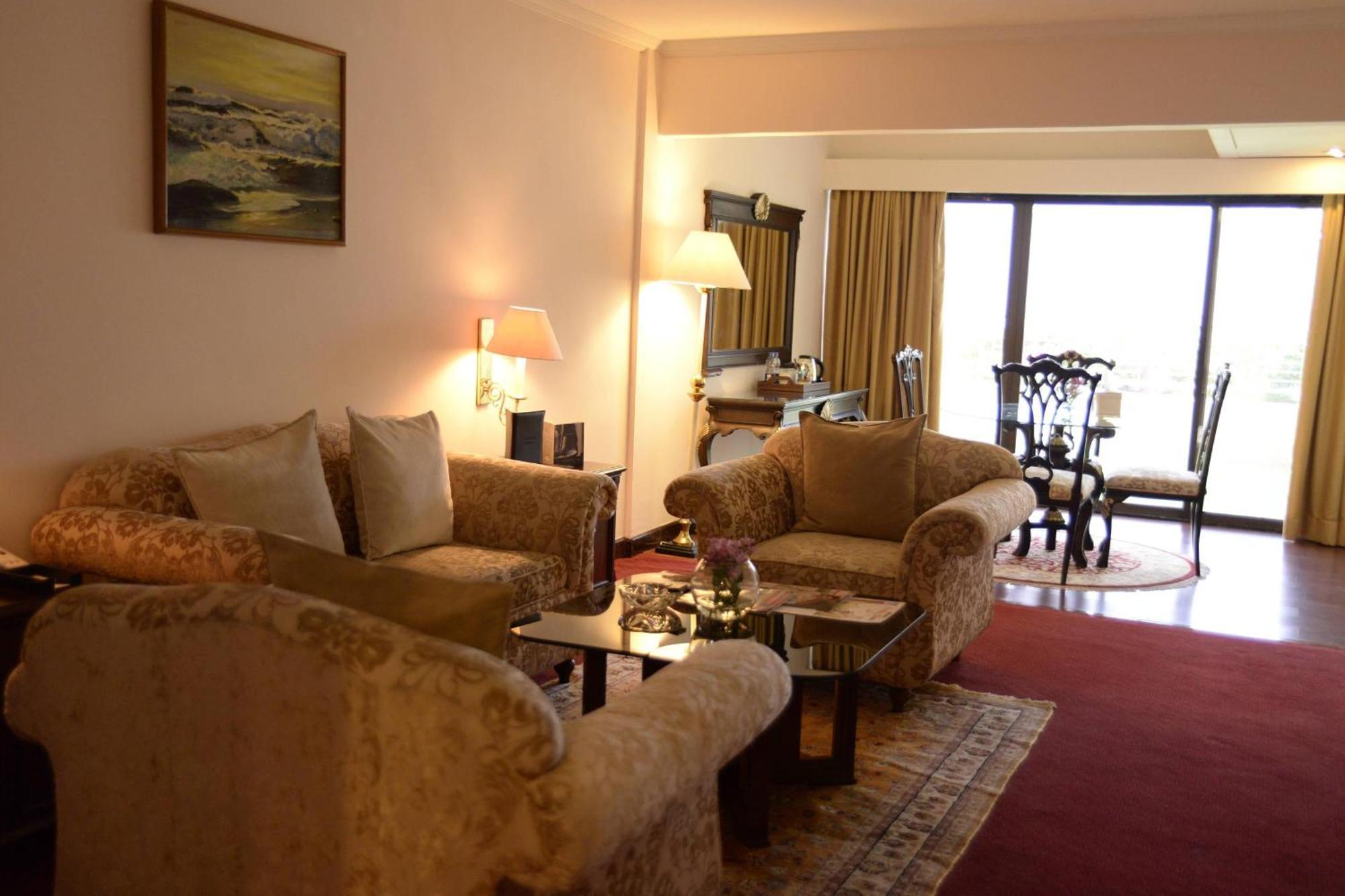 Karachi Marriott Hotel Exterior foto